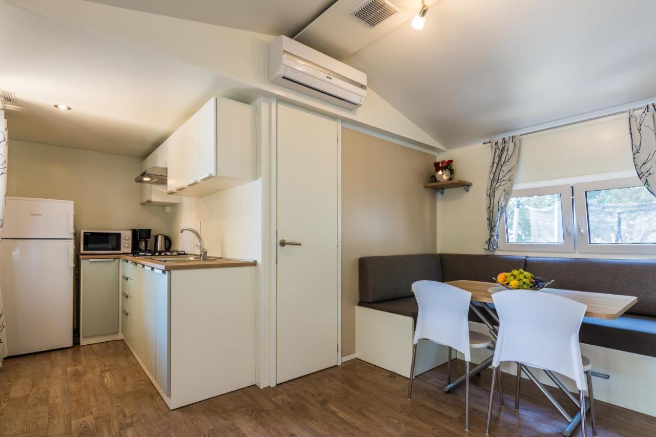 Camp Bepo Hotel Pakoštane Eksteriør billede